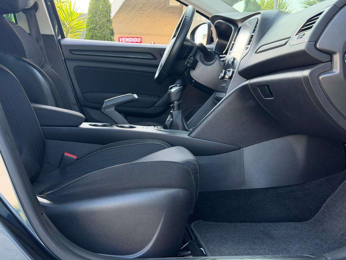renault-megane-sport-tourer-2018-gasolina-1197cc