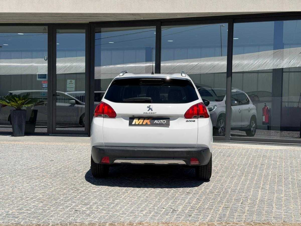 peugeot-2008-2015-gasolina-1199cc