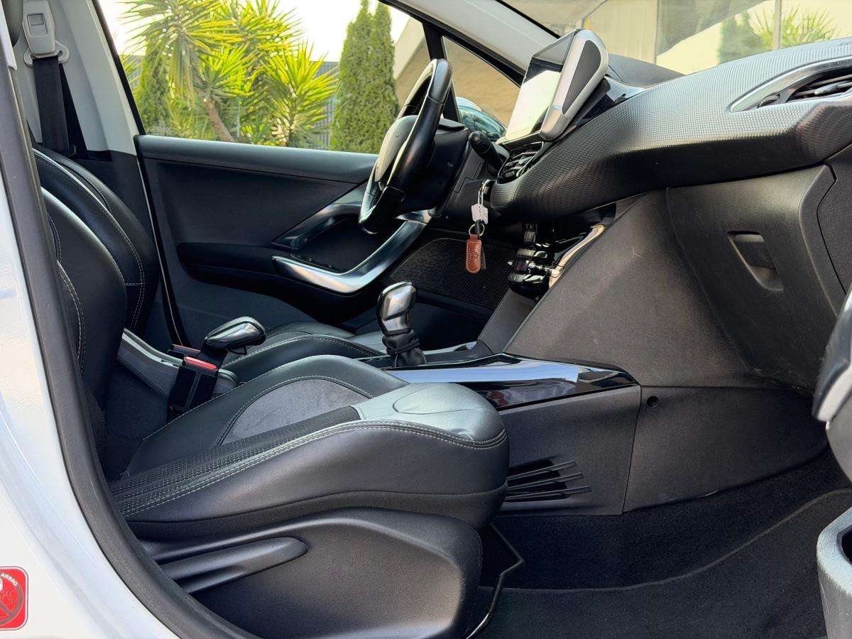 peugeot-2008-2015-gasolina-1199cc