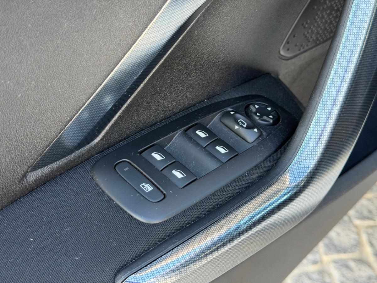 peugeot-2008-2015-gasolina-1199cc