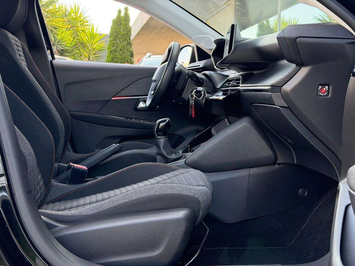 peugeot-208-2022-gasolina-1199cc