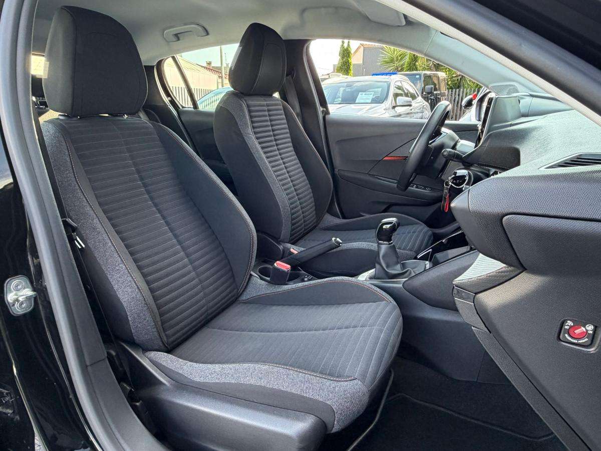 peugeot-208-2022-gasolina-1199cc