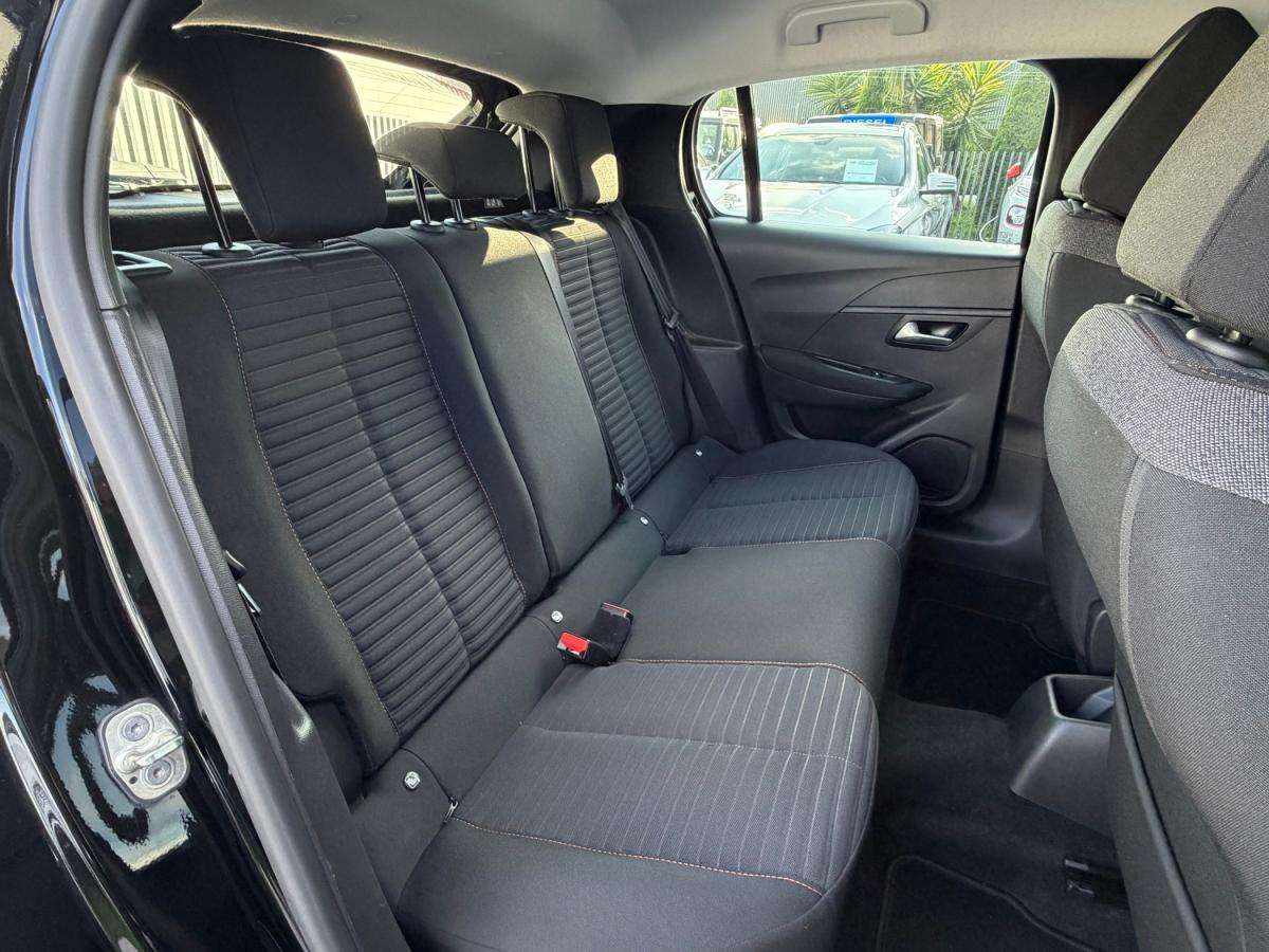 peugeot-208-2022-gasolina-1199cc