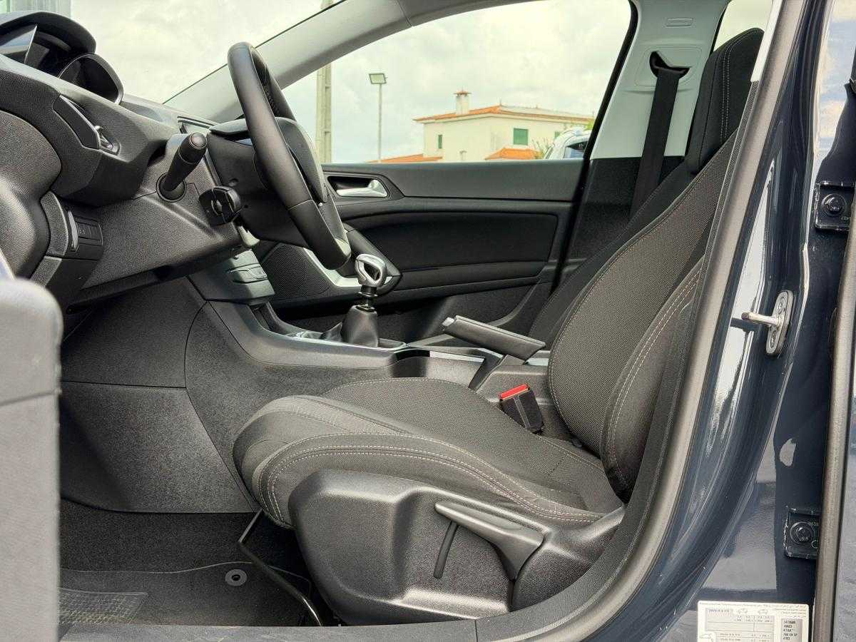 peugeot-308-2017-diesel-1560cc