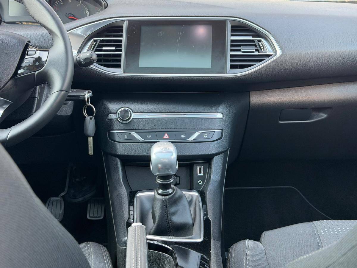 peugeot-308-2017-diesel-1560cc