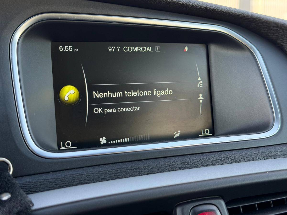 volvo-v40-2015-diesel-1560cc