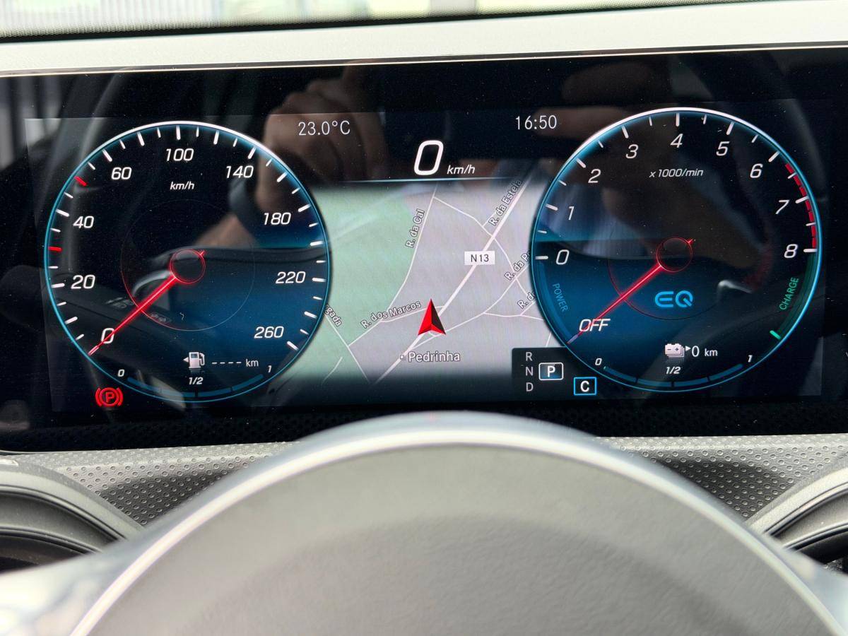 mercedes-benz-classe-a-2021-hibrido-a-gasolina-1332cc