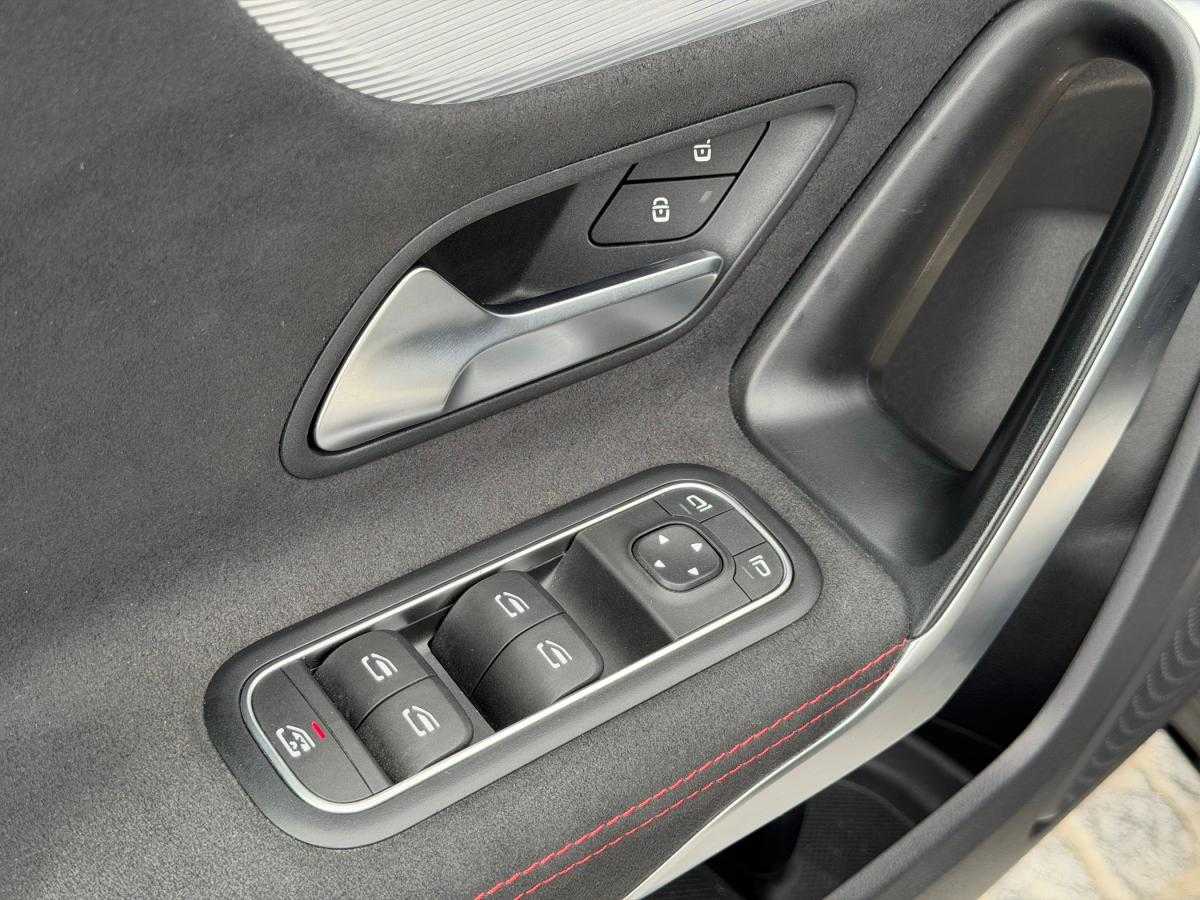 mercedes-benz-classe-a-2021-hibrido-a-gasolina-1332cc