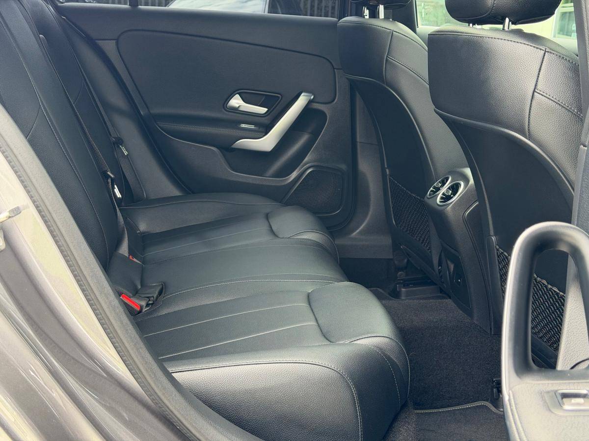 mercedes-benz-classe-a-2022-hibrido-a-gasolina-1332cc