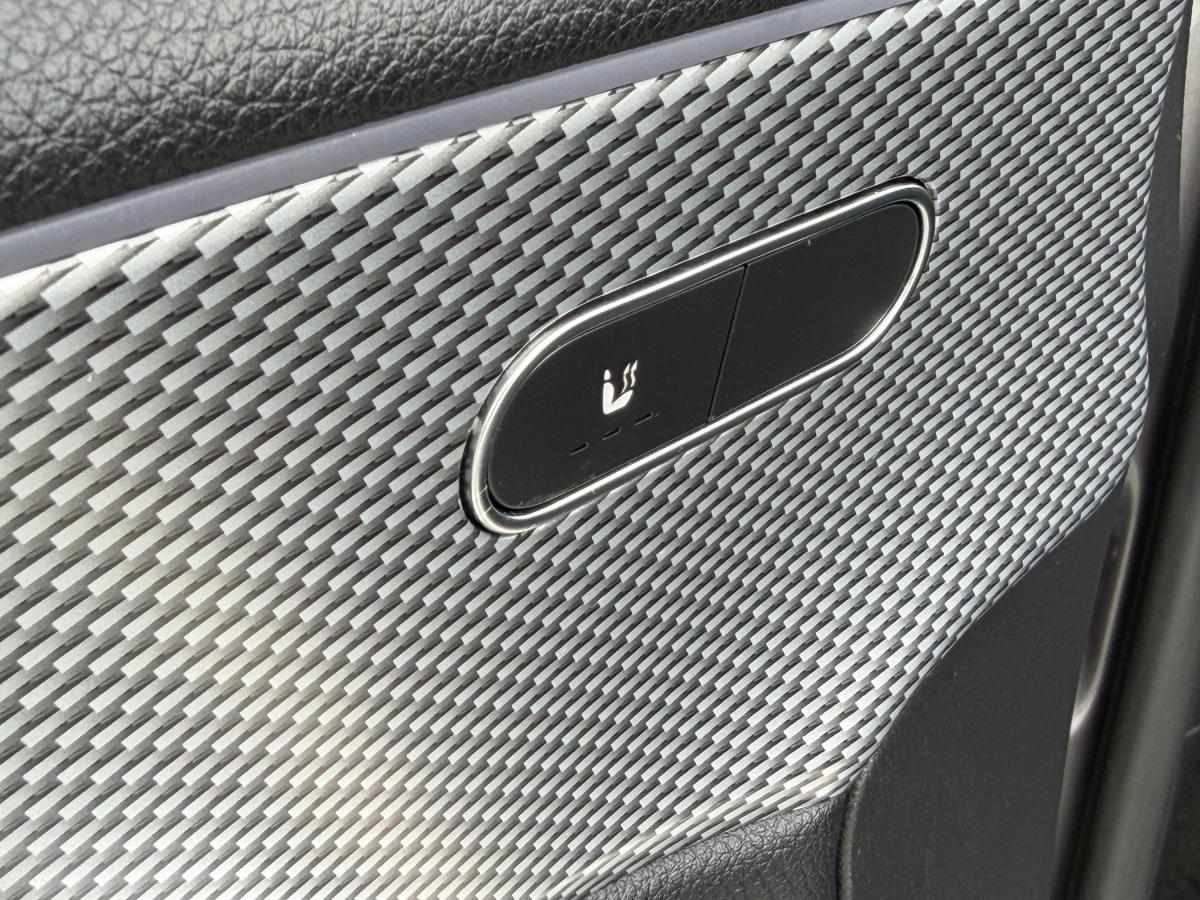 mercedes-benz-classe-a-2022-hibrido-a-gasolina-1332cc