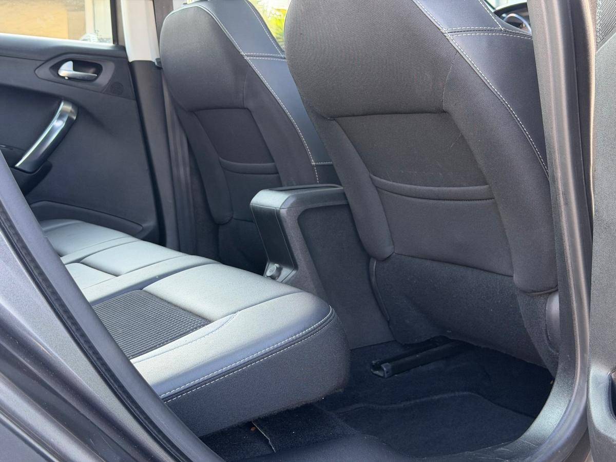 peugeot-2008-2017-gasolina-1199cc