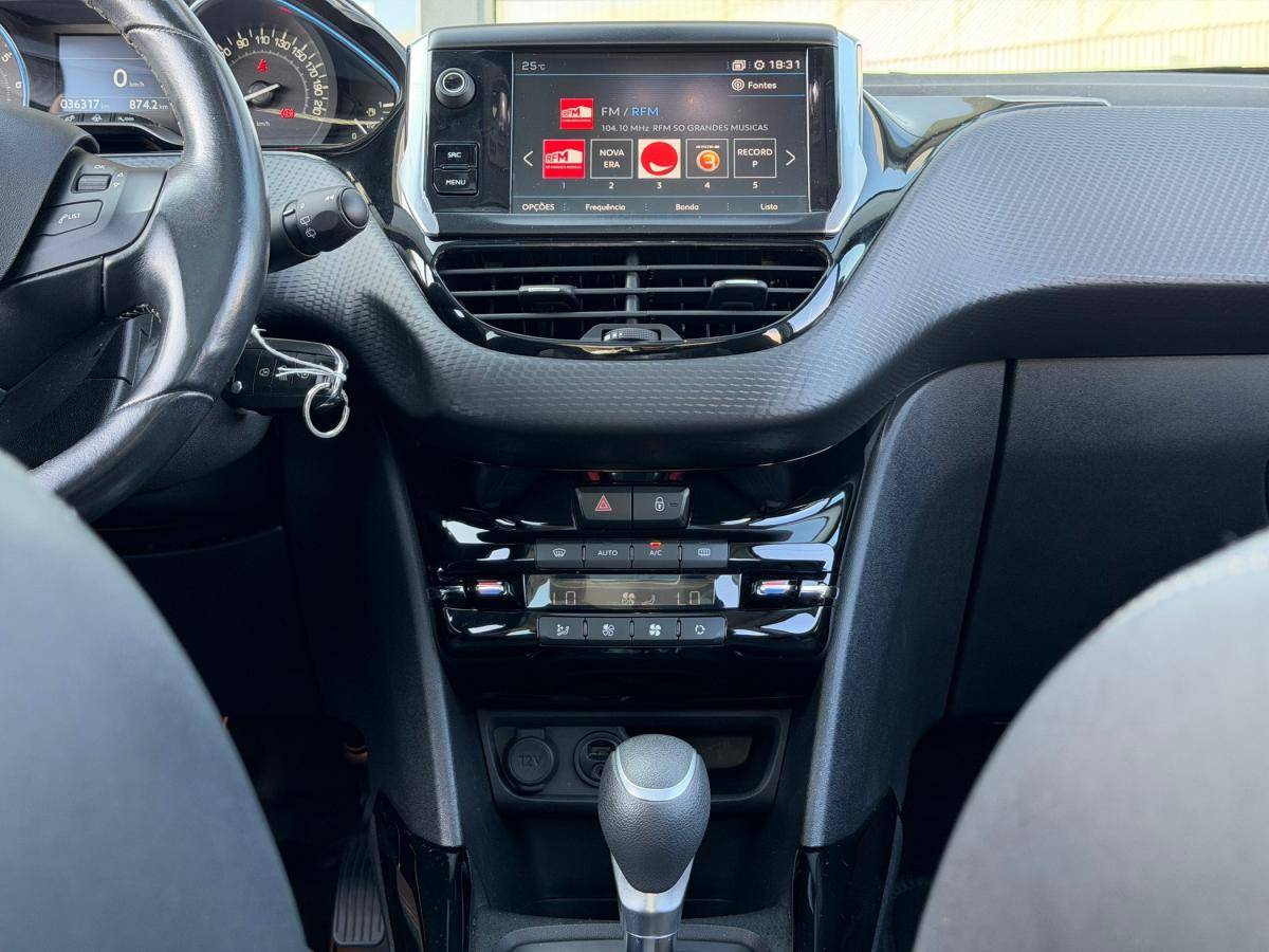 peugeot-2008-2017-gasolina-1199cc