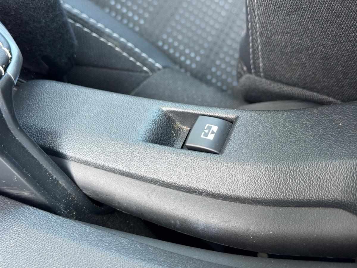 peugeot-2008-2017-gasolina-1199cc