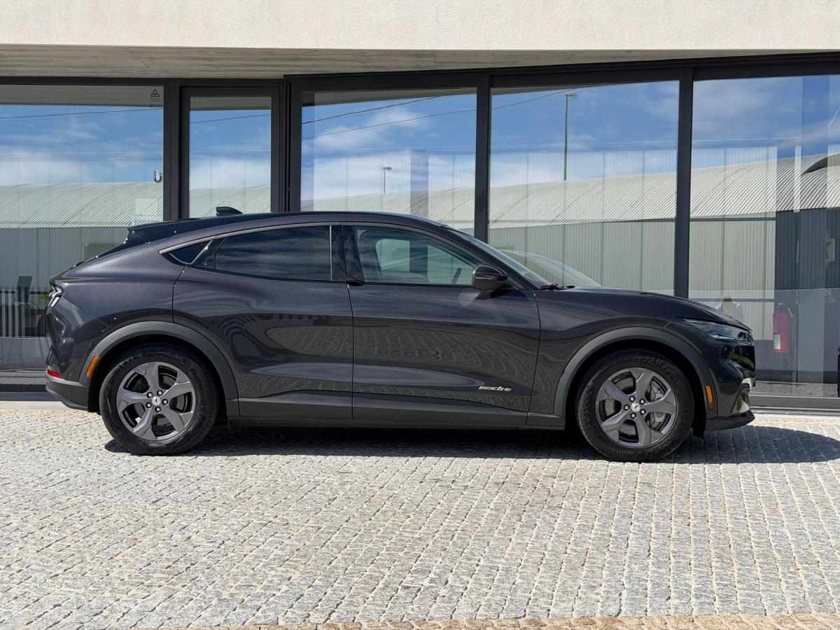 ford-mustang-2022-eletrico-0cc