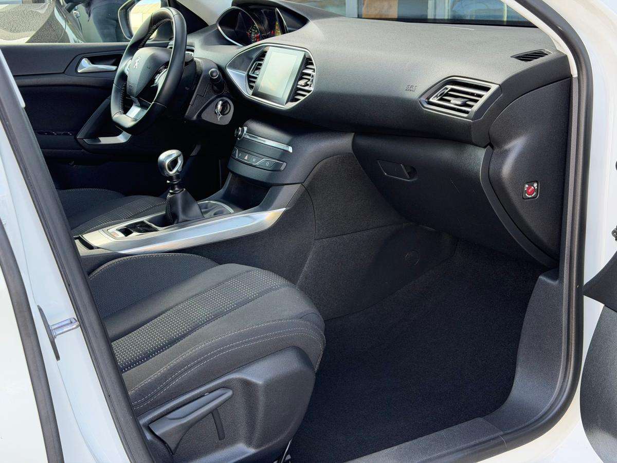 peugeot-308-sw-2016-diesel-1560cc