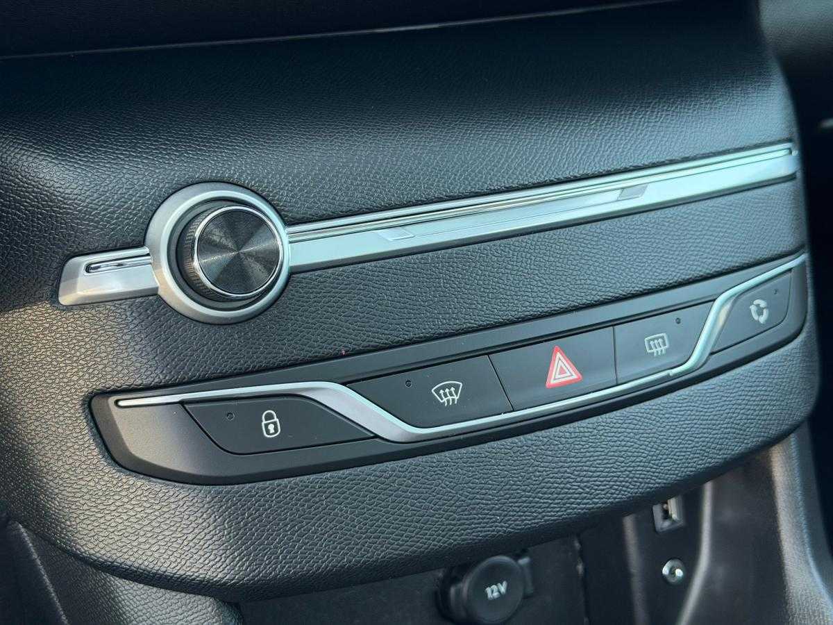peugeot-308-sw-2016-diesel-1560cc