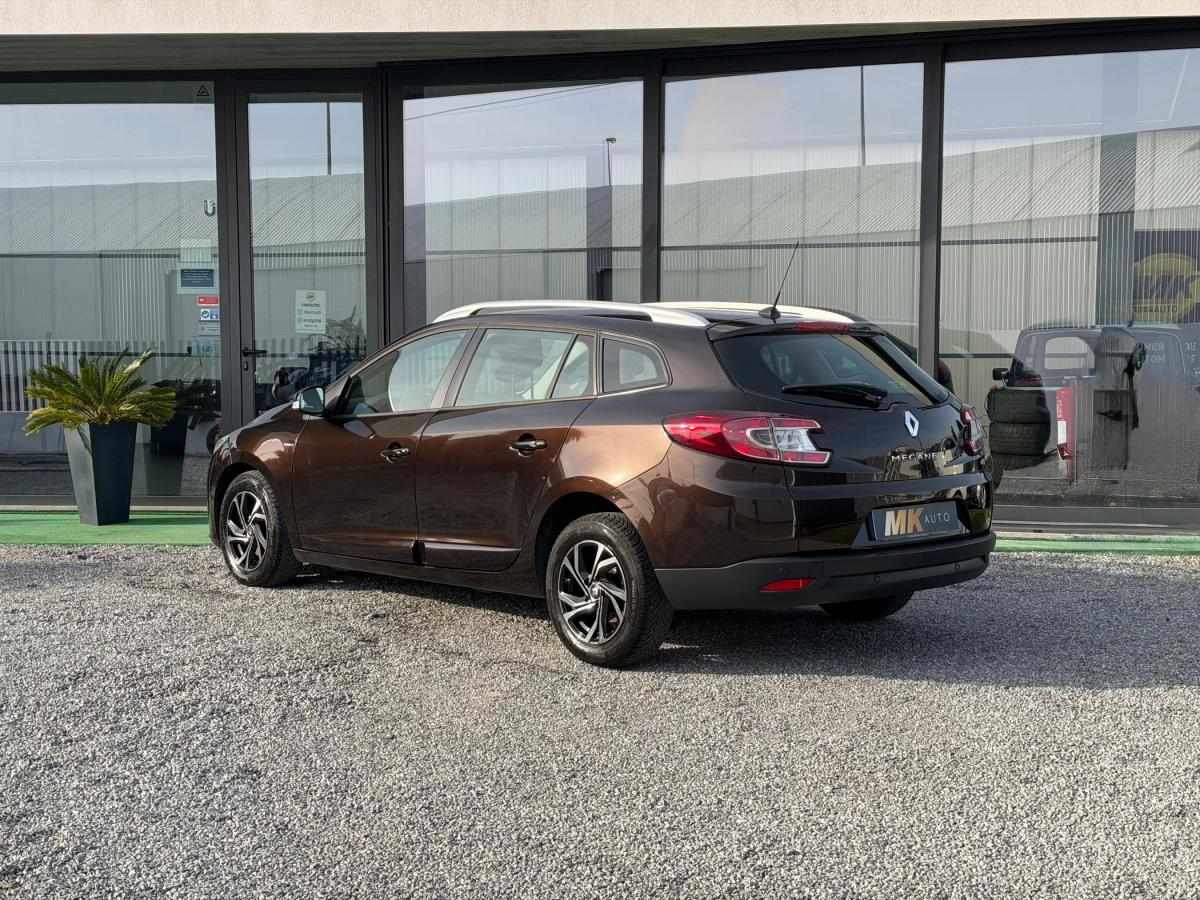 renault-megane-sport-tourer-2015-diesel-1461cc
