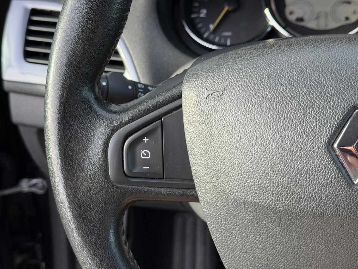 renault-megane-sport-tourer-2015-diesel-1461cc