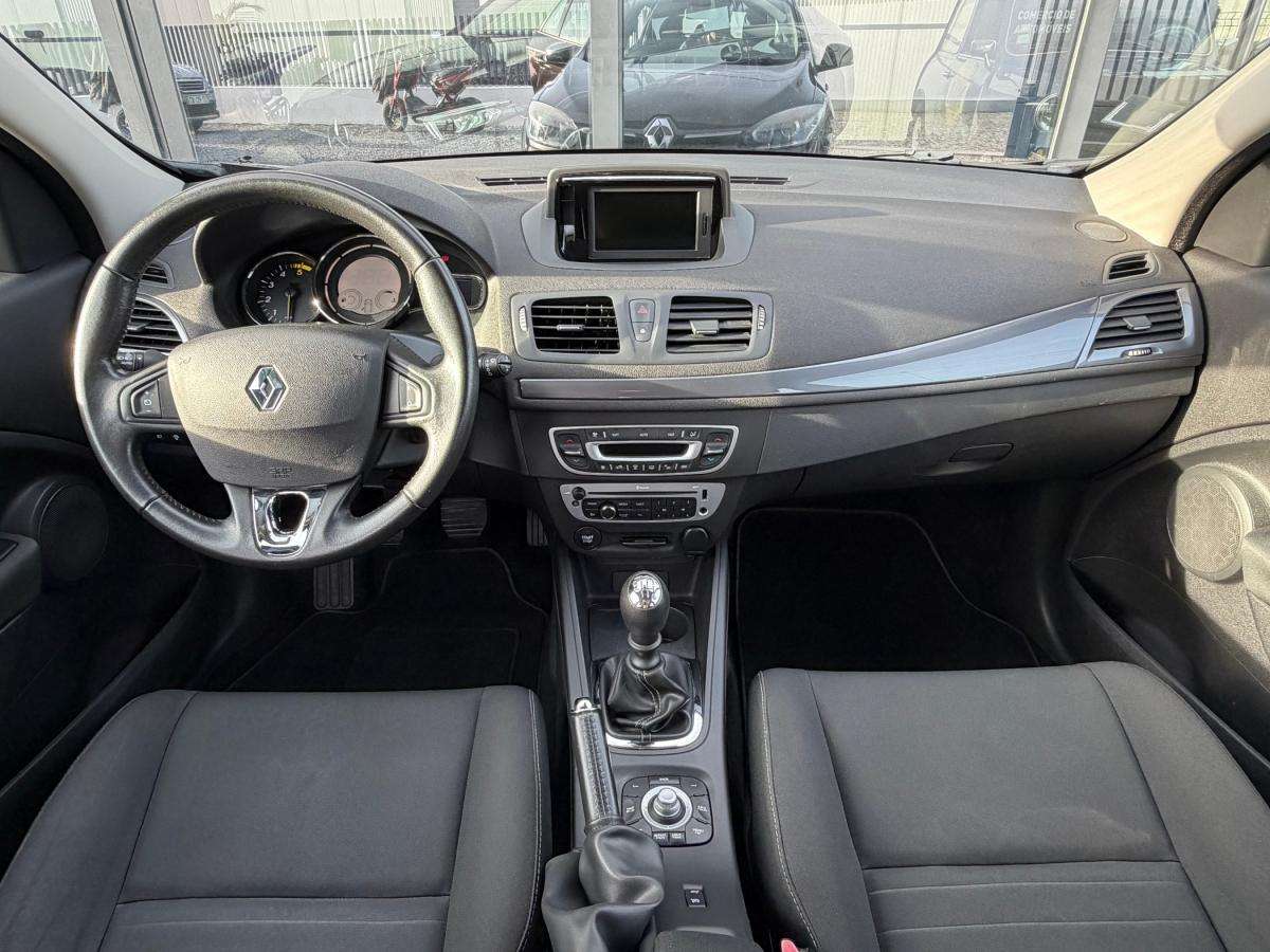 renault-megane-sport-tourer-2015-diesel-1461cc