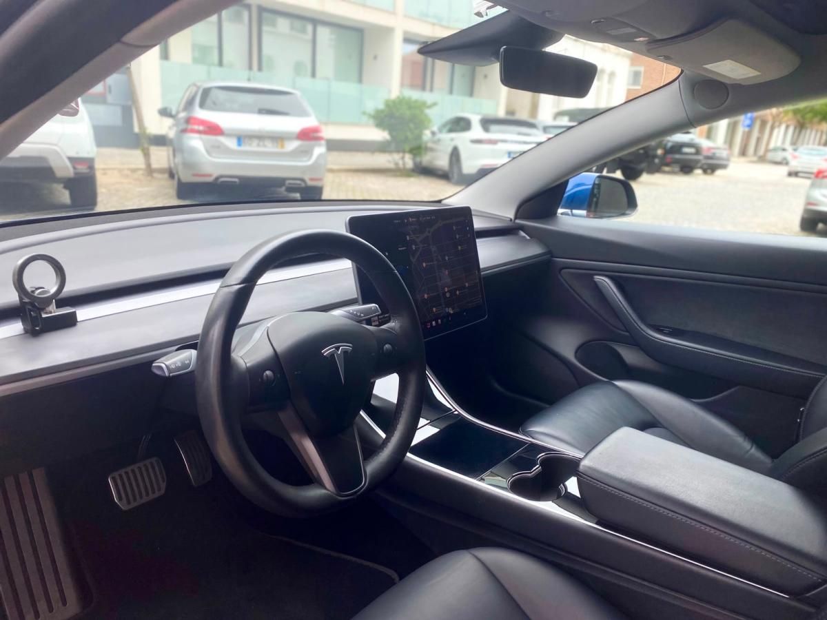 tesla-model-3-2019-eletrico-500cc