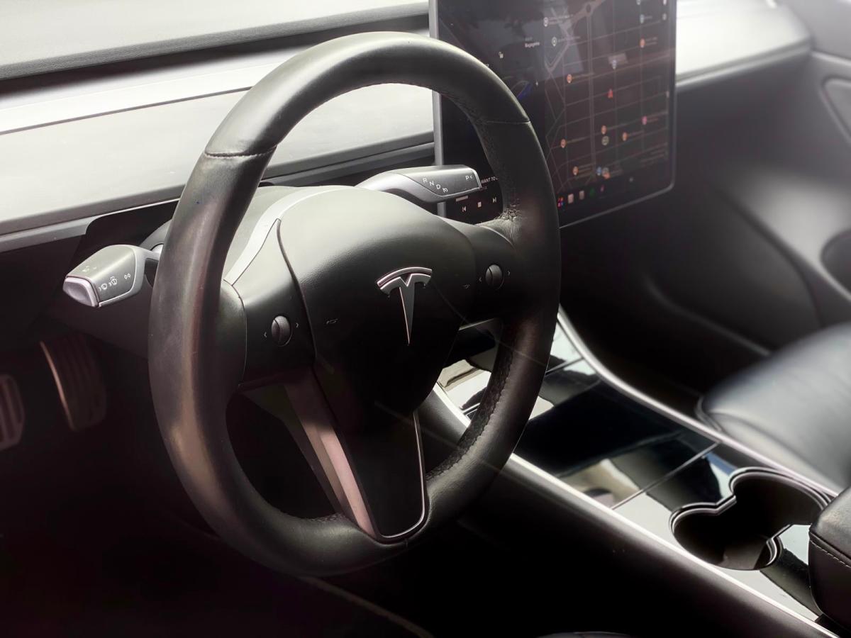 tesla-model-3-2019-eletrico-500cc