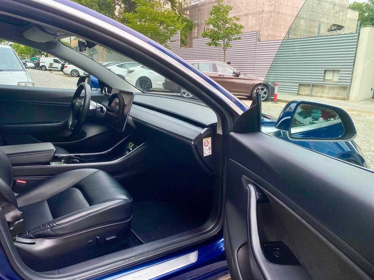 tesla-model-3-2019-eletrico-500cc