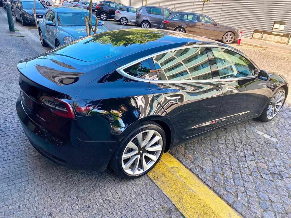 tesla-model-3-2020-eletrico-500cc