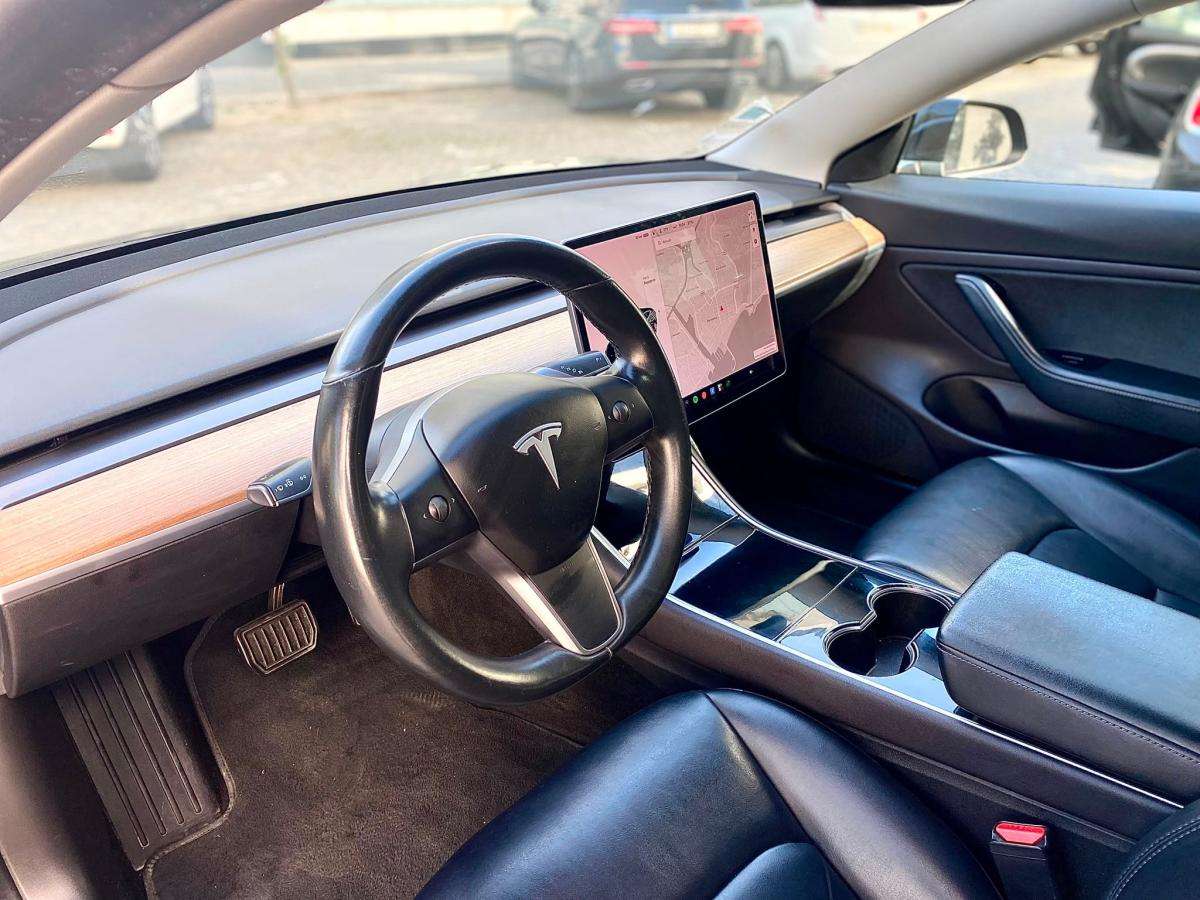 tesla-model-3-2020-eletrico-500cc