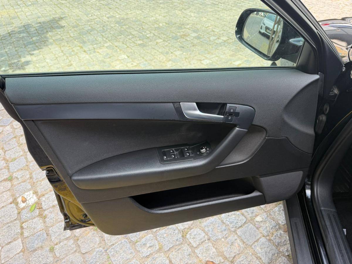 audi-a3-sportback-2011-diesel-1598cc