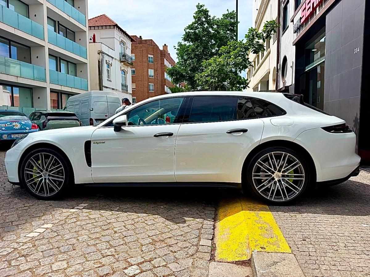 porsche-panamera-sport-turismo-2018-hibrido-a-gasolina-2894cc