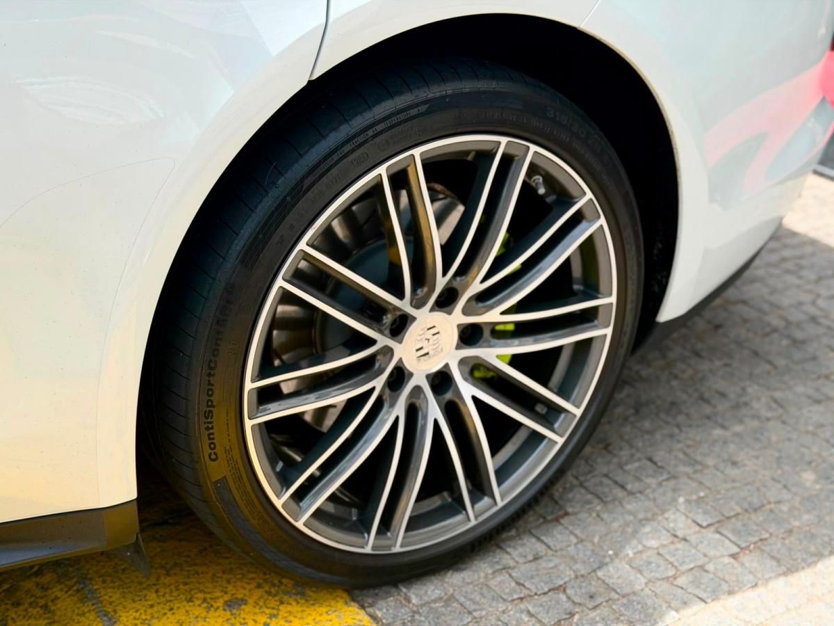 porsche-panamera-sport-turismo-2018-hibrido-a-gasolina-2894cc