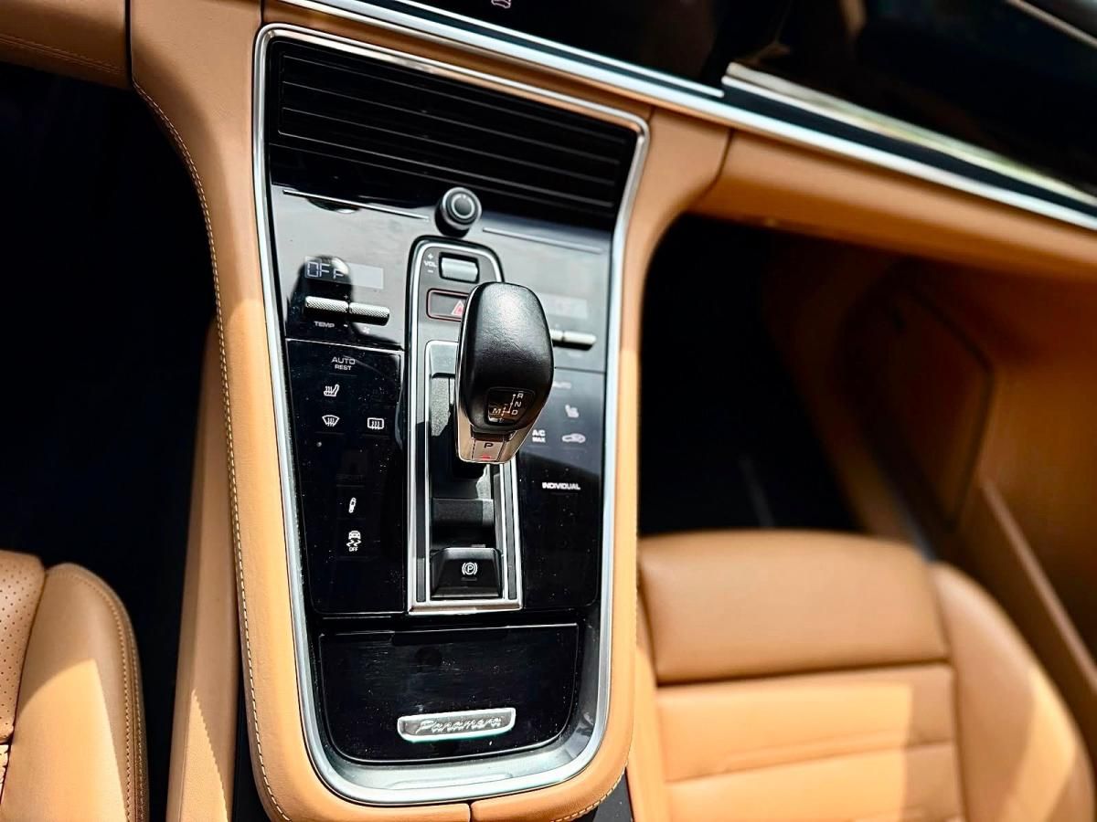 porsche-panamera-sport-turismo-2018-hibrido-a-gasolina-2894cc