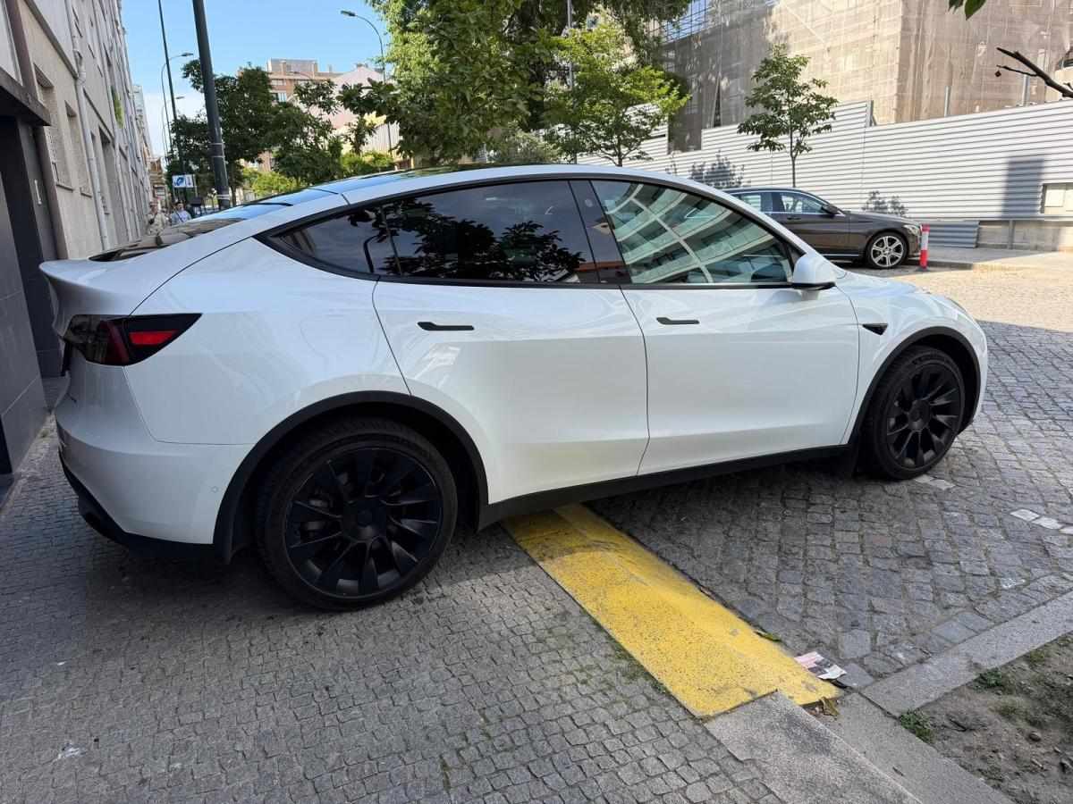 tesla-model-y-2022-eletrico-500cc