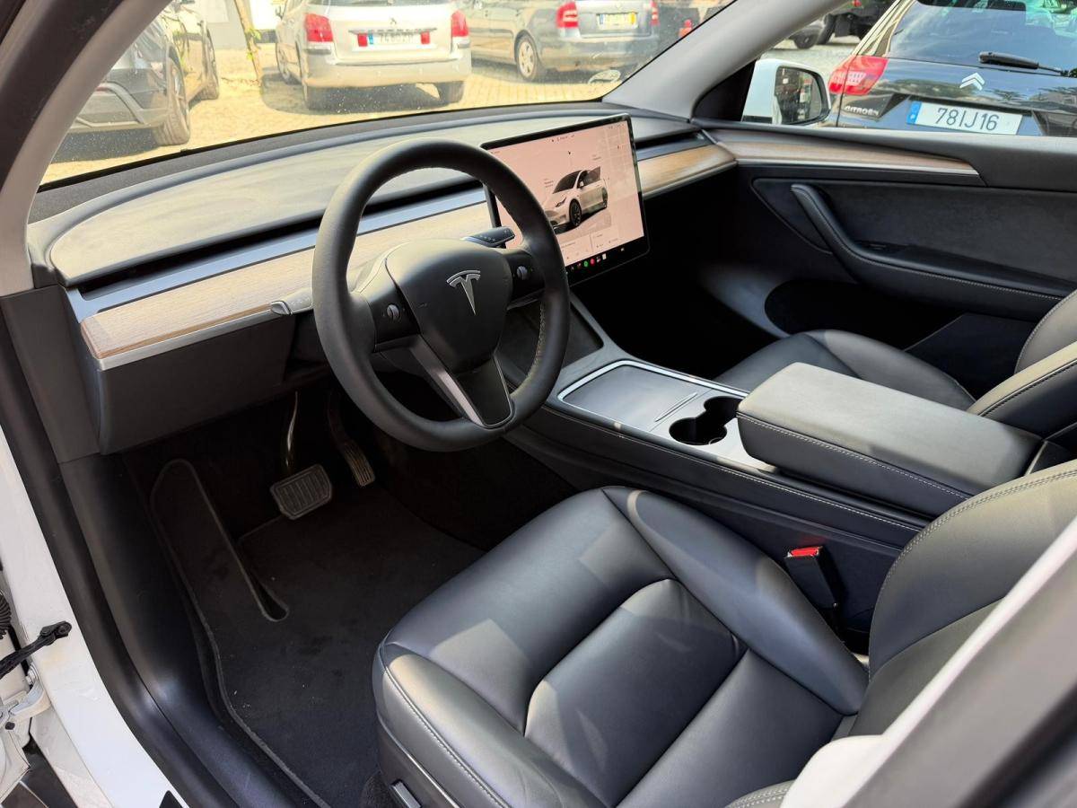 tesla-model-y-2022-eletrico-500cc