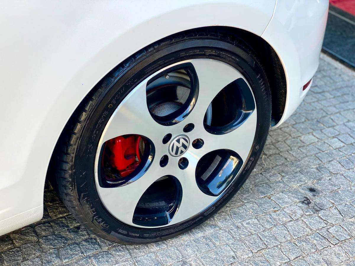 volkswagen-golf-2009-gasolina-1984cc