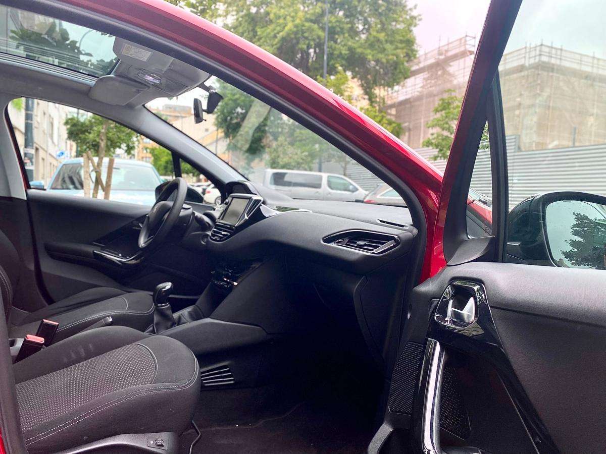 peugeot-208-2017-gasolina-1199cc