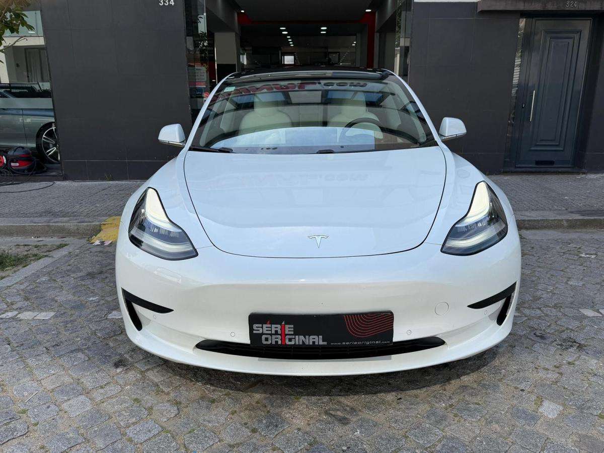 tesla-model-3-2019-eletrico-500cc