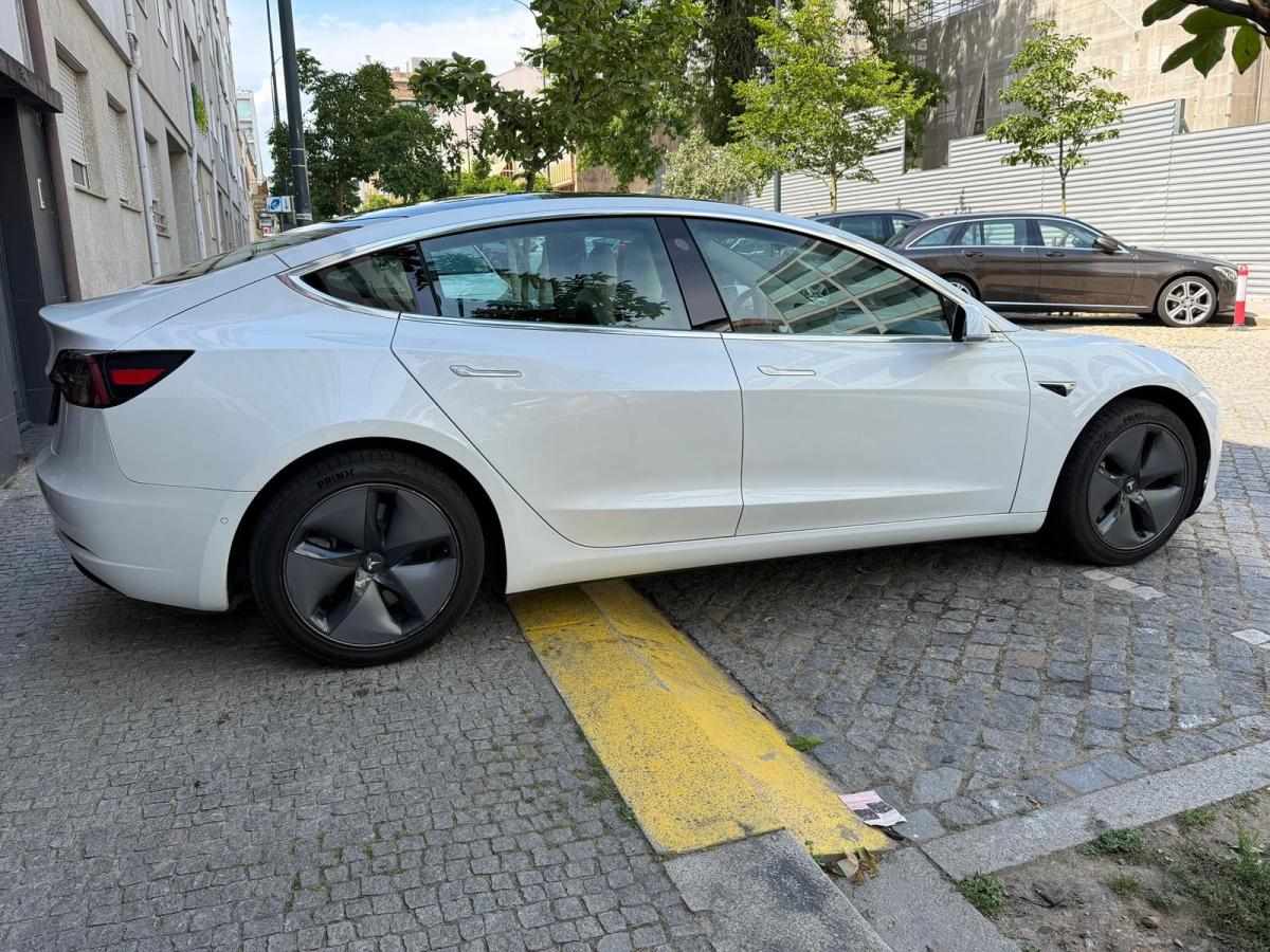 tesla-model-3-2019-eletrico-500cc