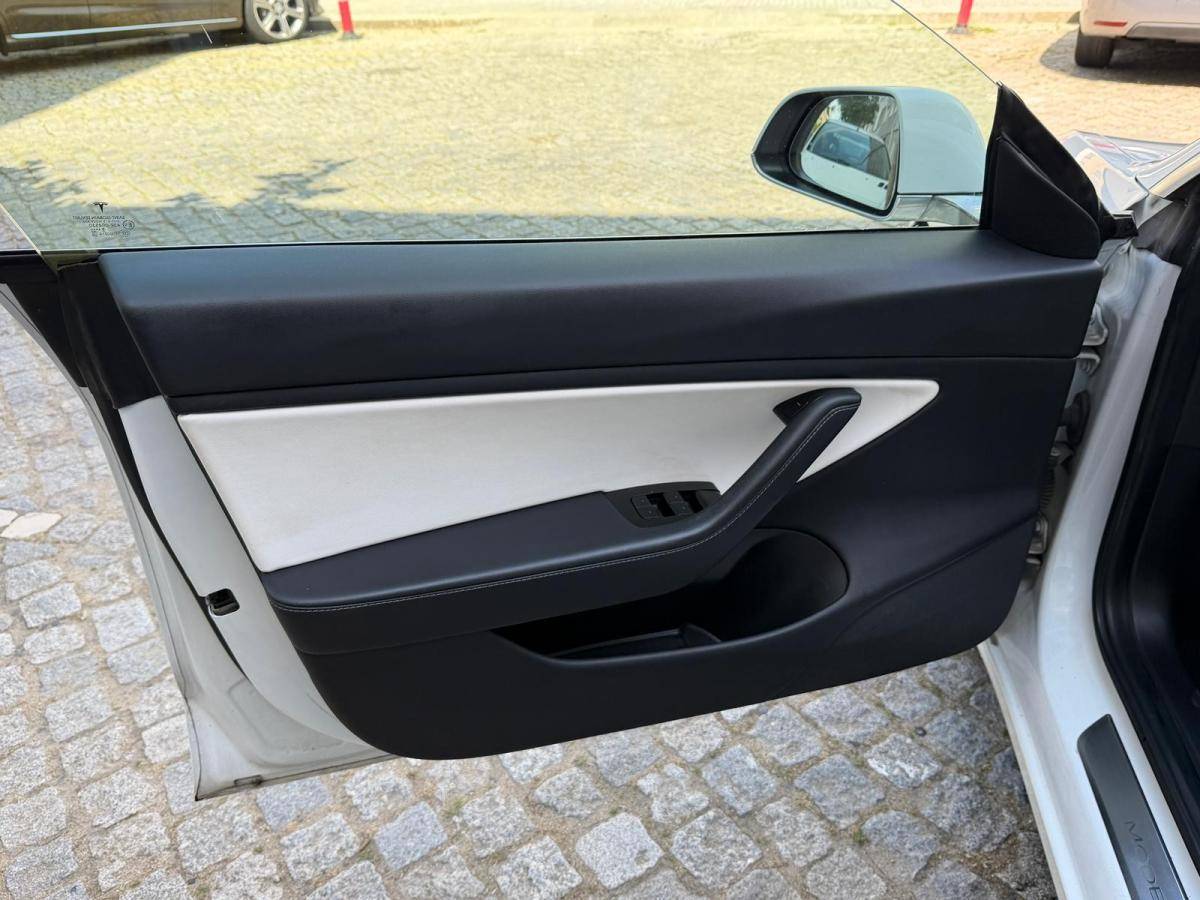 tesla-model-3-2019-eletrico-500cc