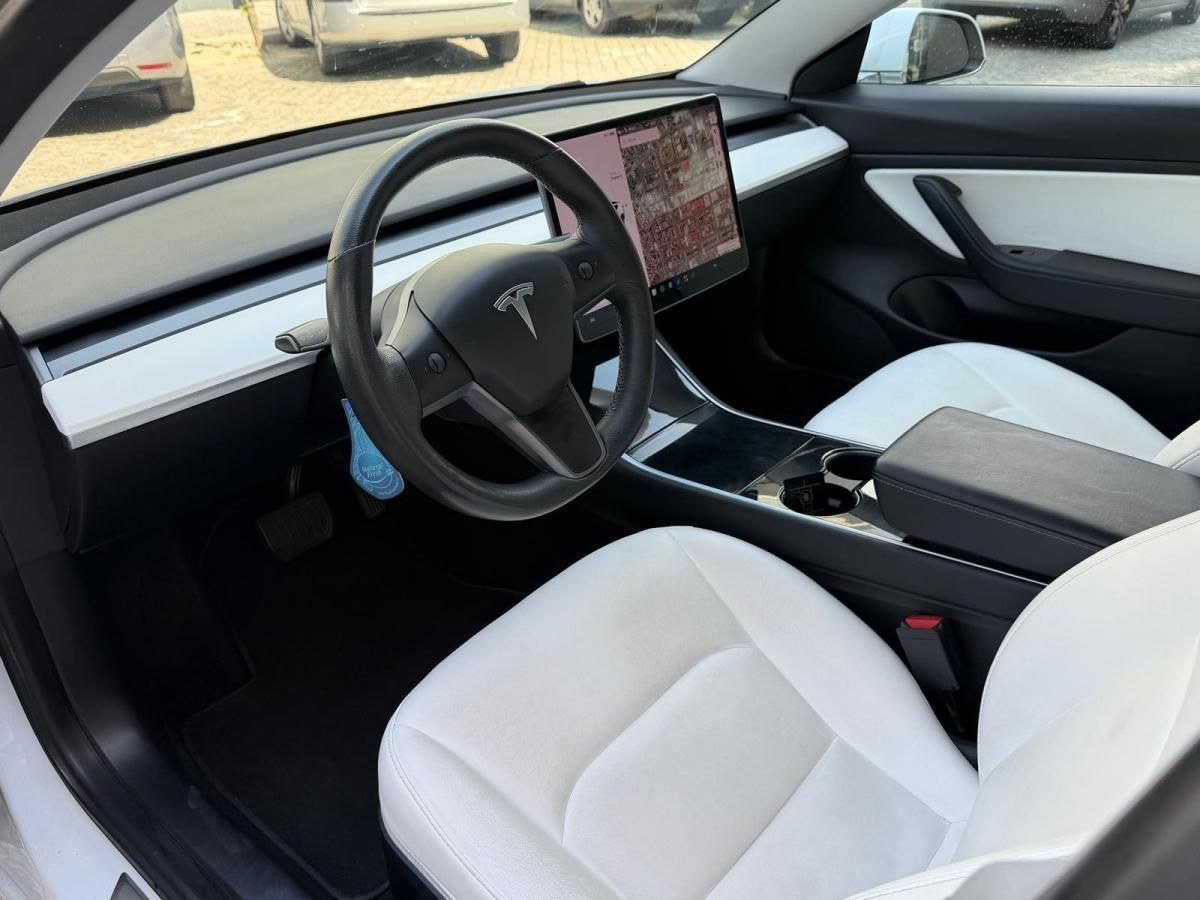 tesla-model-3-2019-eletrico-500cc