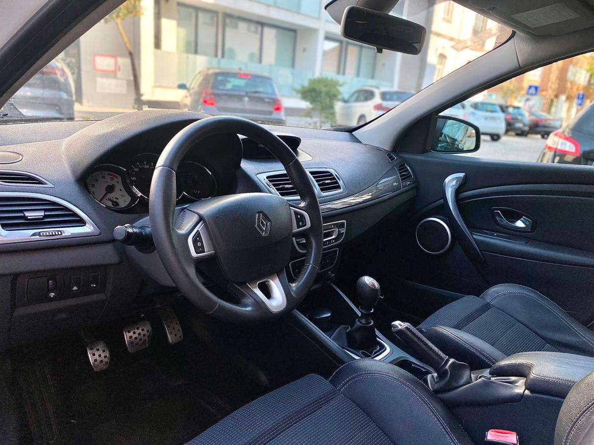 renault-megane-sport-tourer-2010-diesel-1461cc