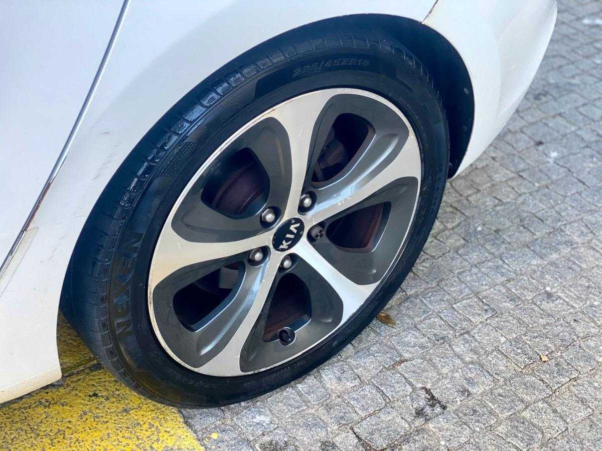 kia-carens-2014-diesel-1685cc
