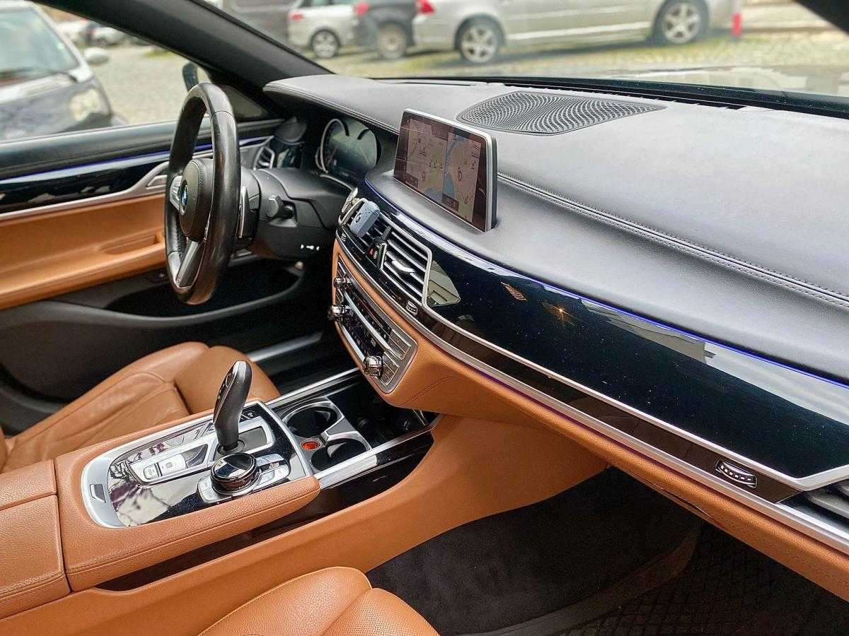 bmw-serie-7-2018-diesel-2993cc