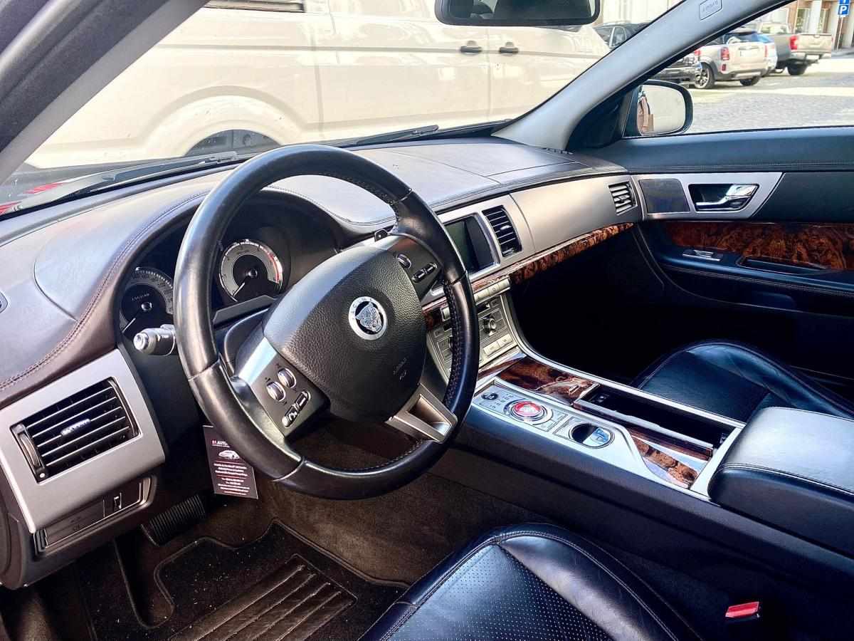 jaguar-xf-2008-diesel-2720cc