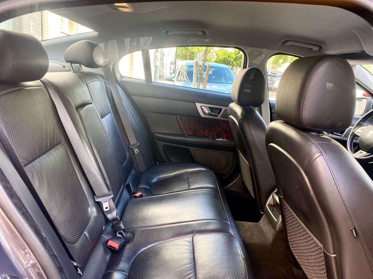 jaguar-xf-2008-diesel-2720cc