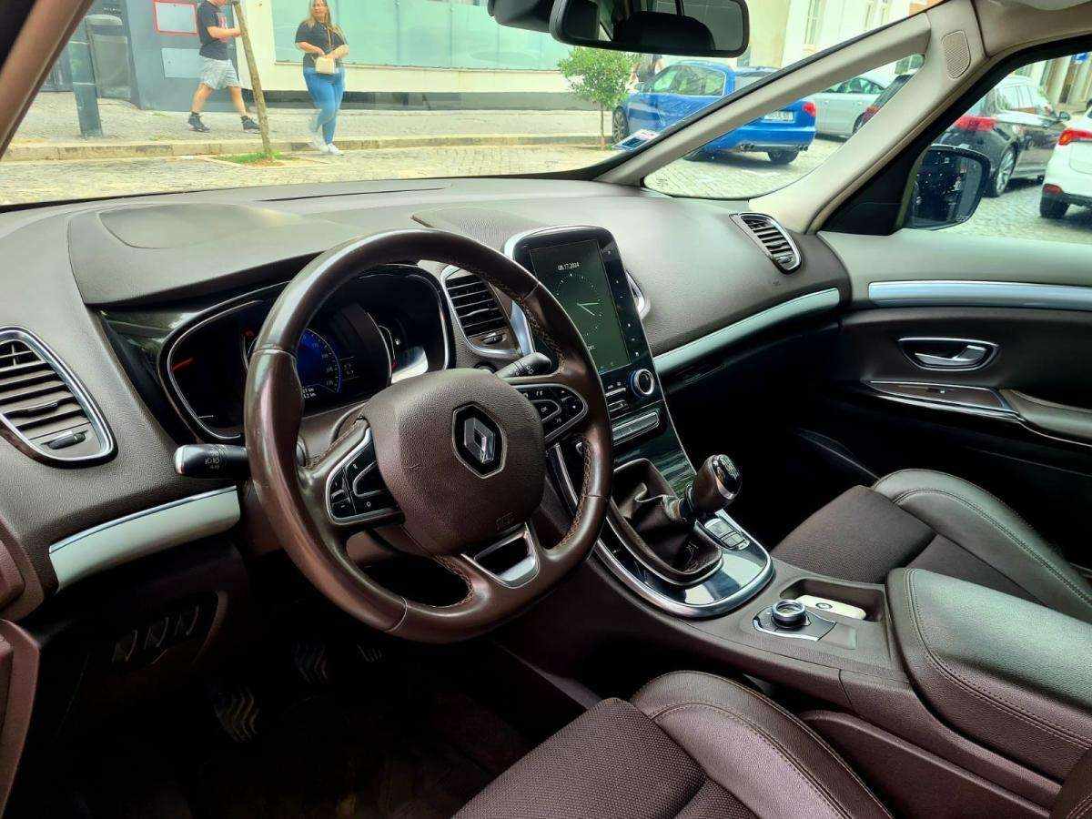renault-espace-2016-diesel-1598cc
