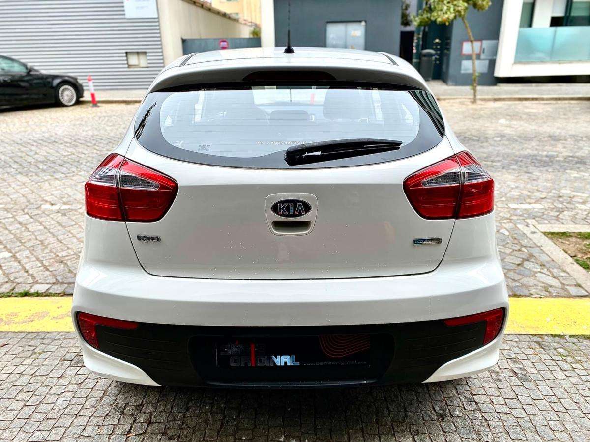 kia-rio-2015-diesel-1120cc