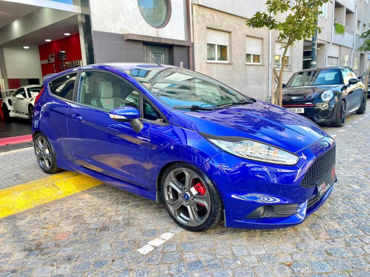 ford-fiesta-2015-gasolina-1596cc