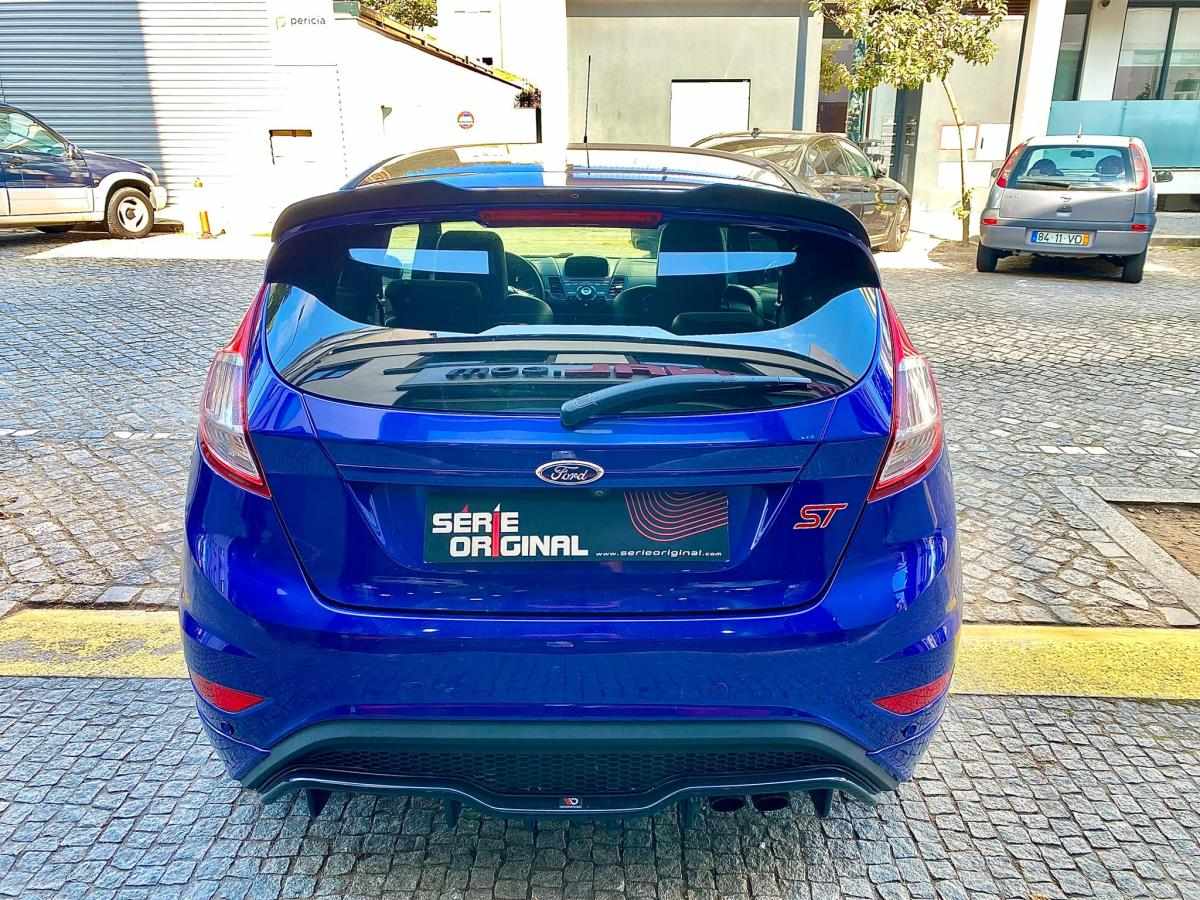 ford-fiesta-2015-gasolina-1596cc