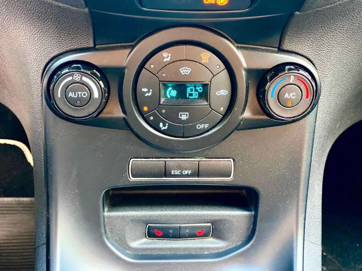 ford-fiesta-2015-gasolina-1596cc